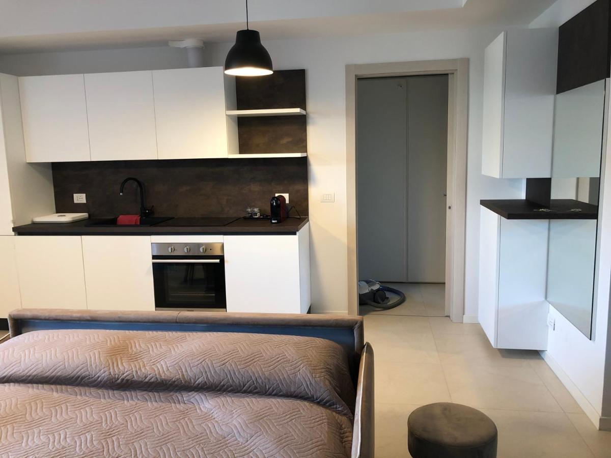 Loft With Terrace In Uptown Milan Near Rho Fiera Appartement Pero Buitenkant foto